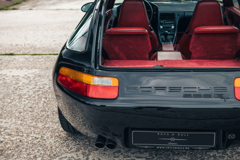 Porsche 928 GT