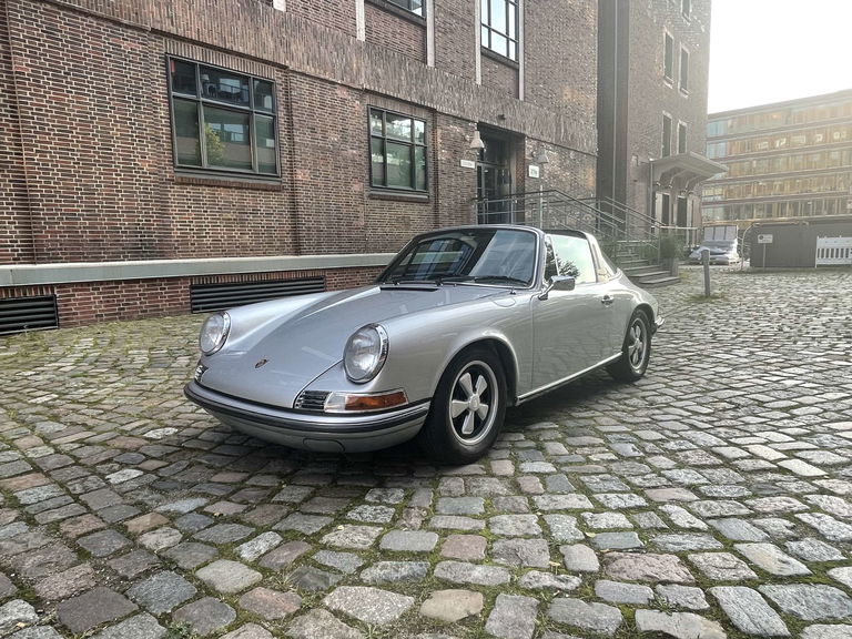 Porsche 911 E