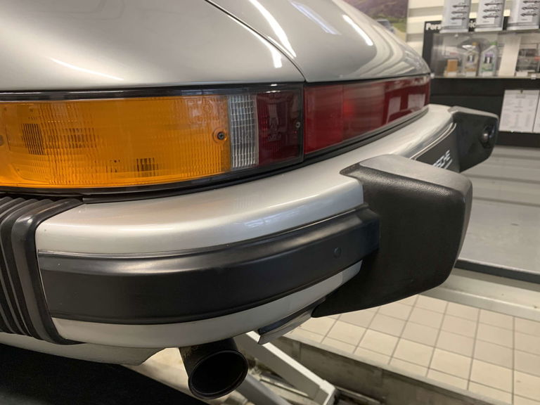 Porsche 911 Carrera 3.2 Speedster