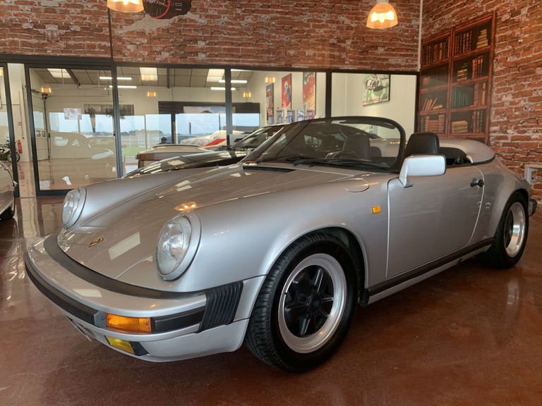 Porsche 911 Carrera 3.2 Speedster