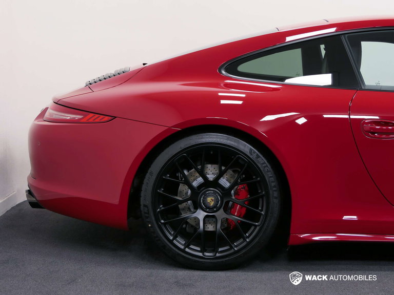 Porsche 991 Carrera 4 GTS