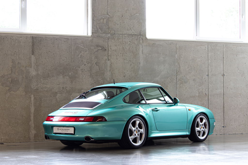 Porsche 993 Carrera 4S