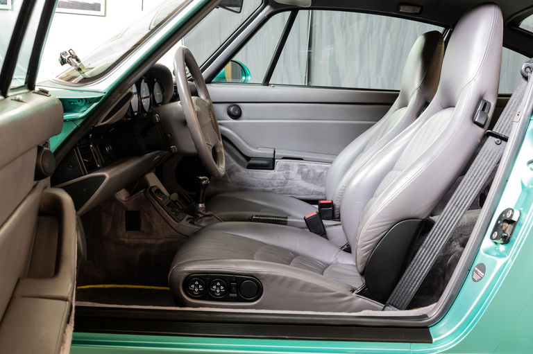 Porsche 993 Carrera 4S