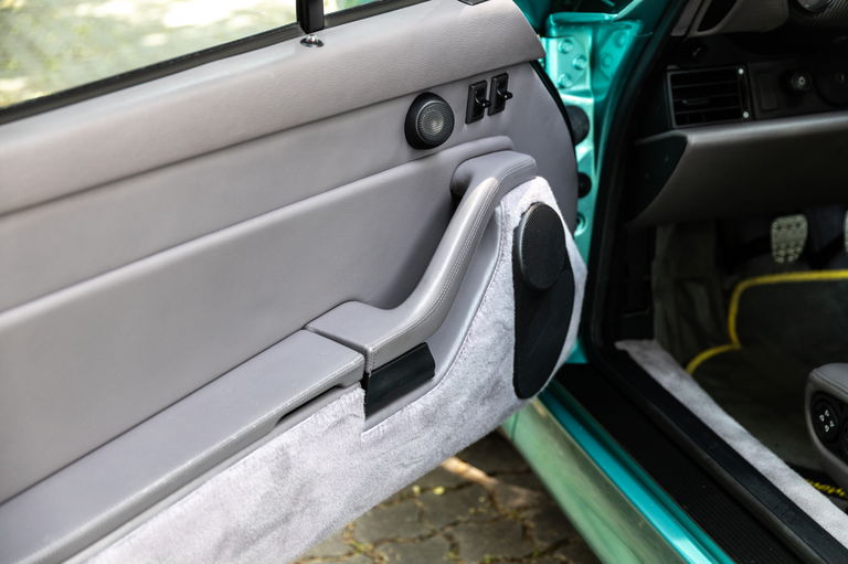 Porsche 993 Carrera 4S