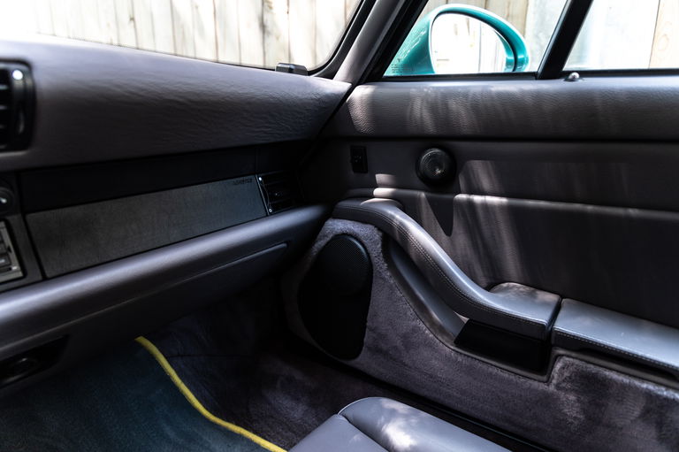 Porsche 993 Carrera 4S