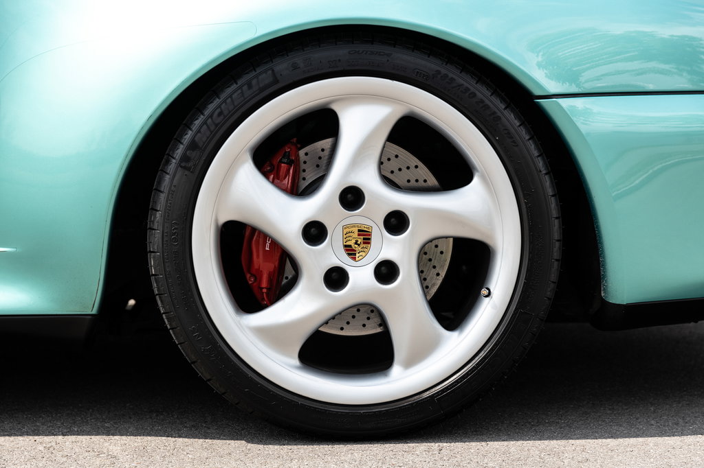 Porsche 993 Carrera 4S