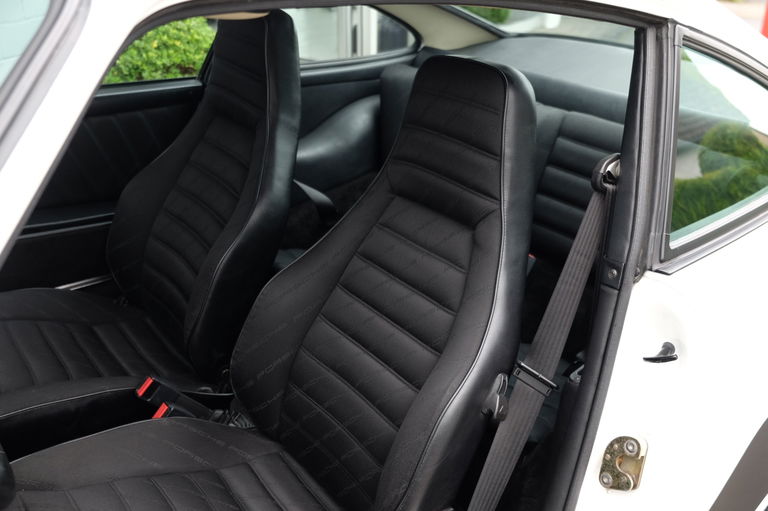 Porsche 911 Carrera 3.2 (KAT)