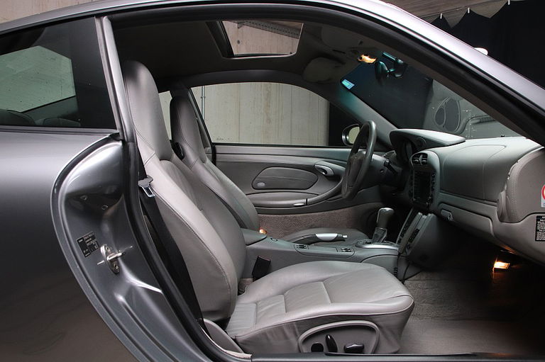 Porsche 996 Carrera 4S