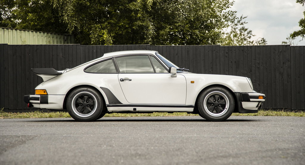 Porsche 911 Turbo 3.3