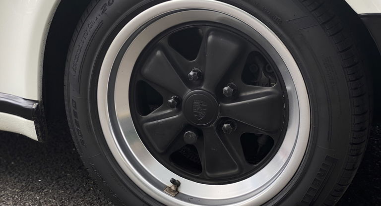 Porsche 911 Turbo 3.3