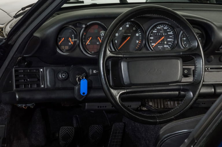 Porsche 964 Carrera RS