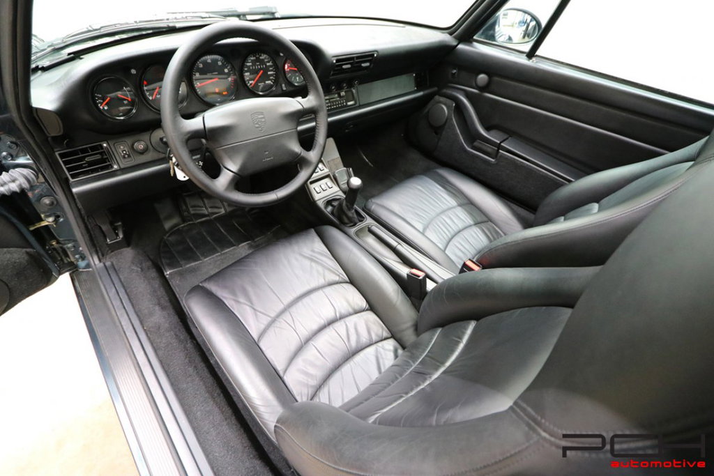 Porsche 993 Carrera 4