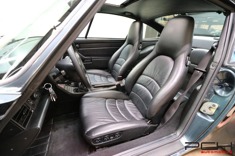 Porsche 993 Carrera 4