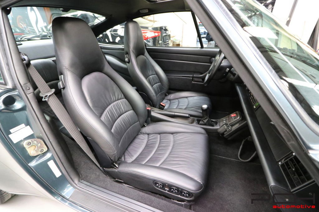 Porsche 993 Carrera 4