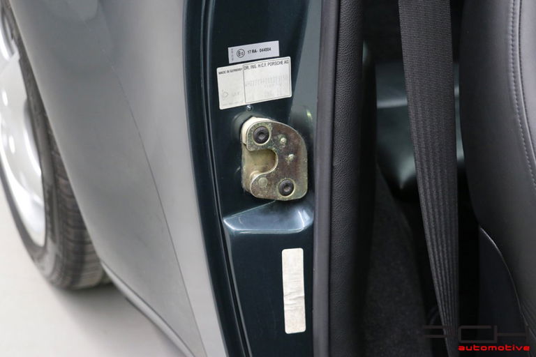 Porsche 993 Carrera 4