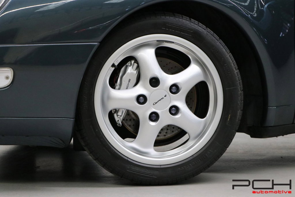 Porsche 993 Carrera 4