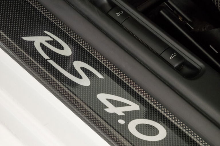 Porsche 997 GT3 RS 4.0