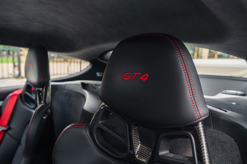 Porsche 981 Cayman GT4