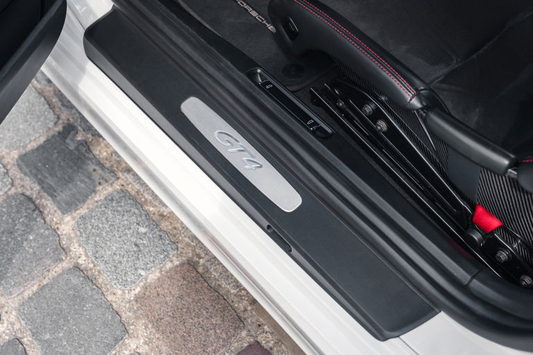 Porsche 981 Cayman GT4