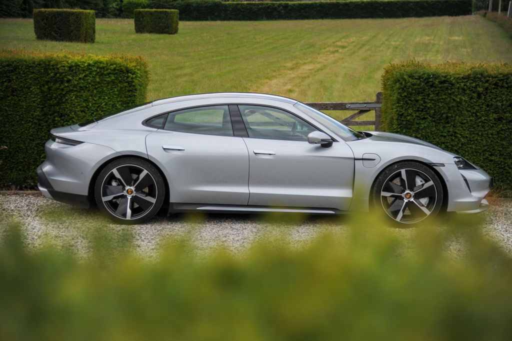 Porsche Taycan Turbo