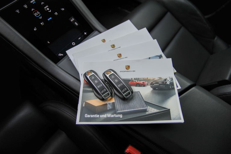 Porsche Taycan Turbo