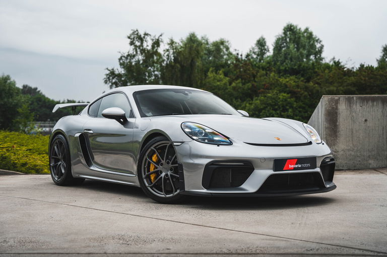 Porsche 718 Cayman GT4