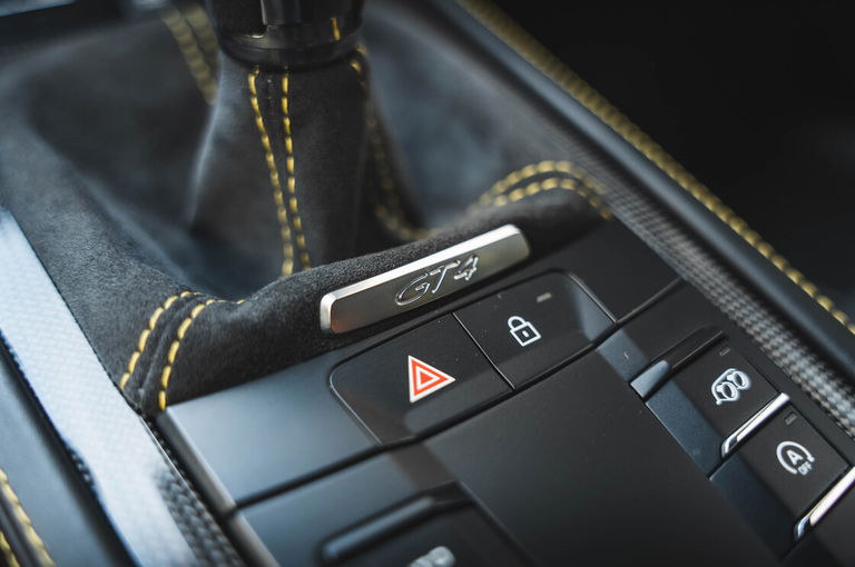 Porsche 718 Cayman GT4