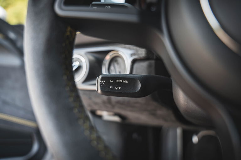 Porsche 718 Cayman GT4