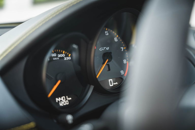 Porsche 718 Cayman GT4