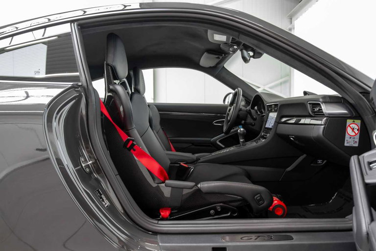 Porsche 991.2 GT3 Touring