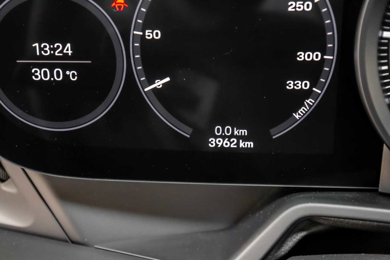 Porsche 992 Carrera