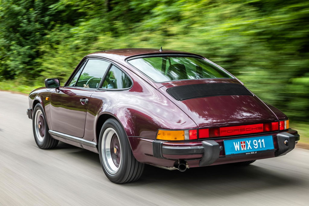 Porsche 911 Carrera 3.2