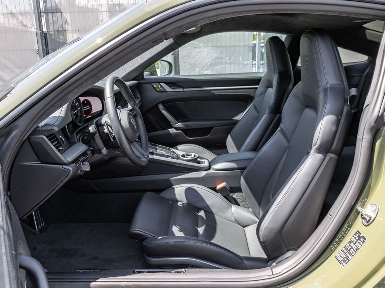 Porsche 992 Carrera S