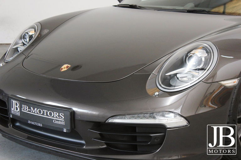 Porsche 991 Carrera 4