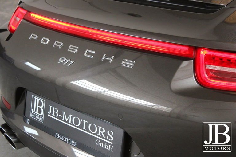 Porsche 991 Carrera 4