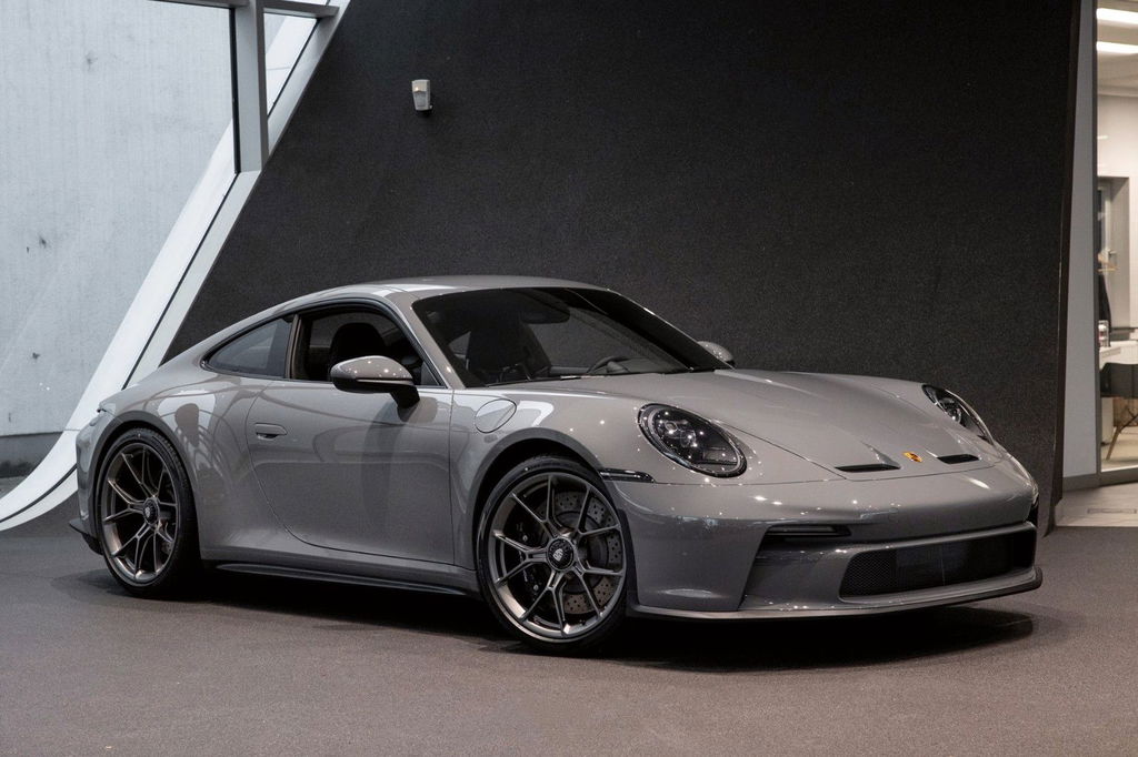 Porsche 992 GT3 Touring