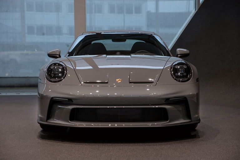 Porsche 992 GT3 Touring
