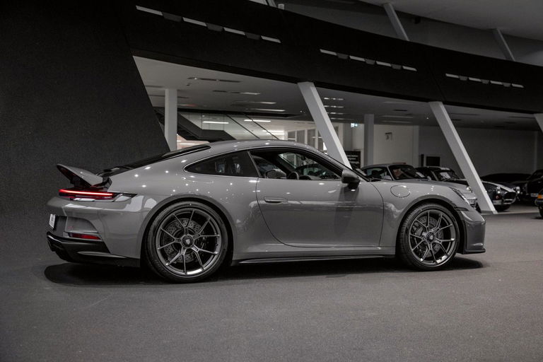 Porsche 992 GT3 Touring