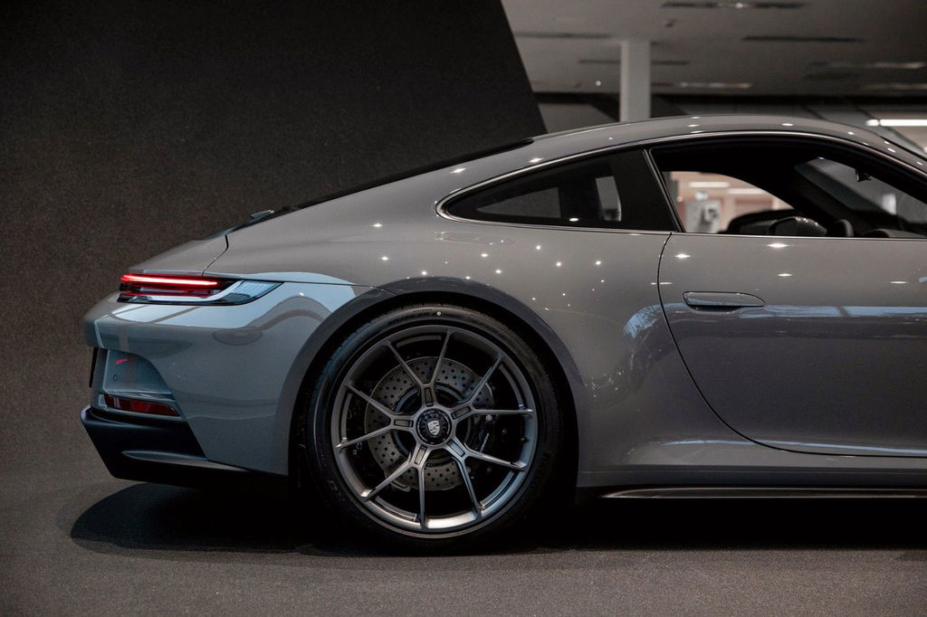 Porsche 992 GT3 Touring