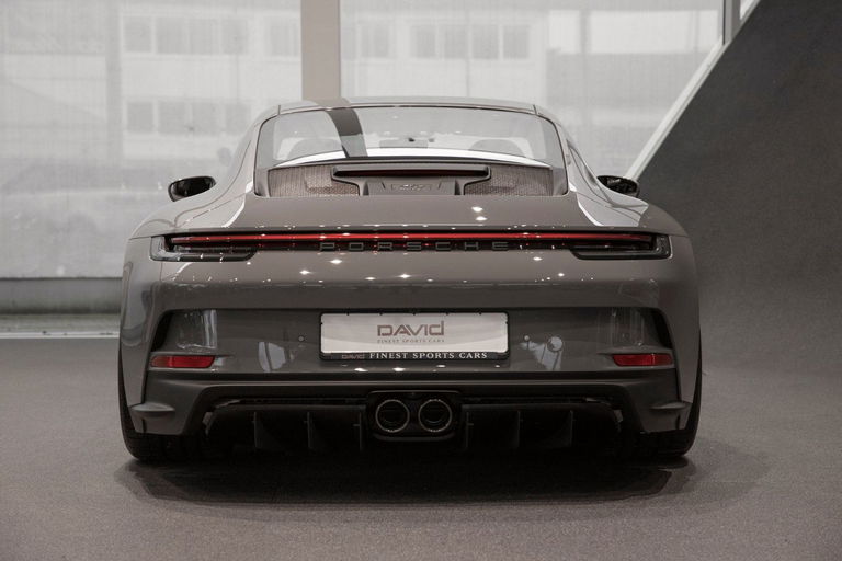 Porsche 992 GT3 Touring