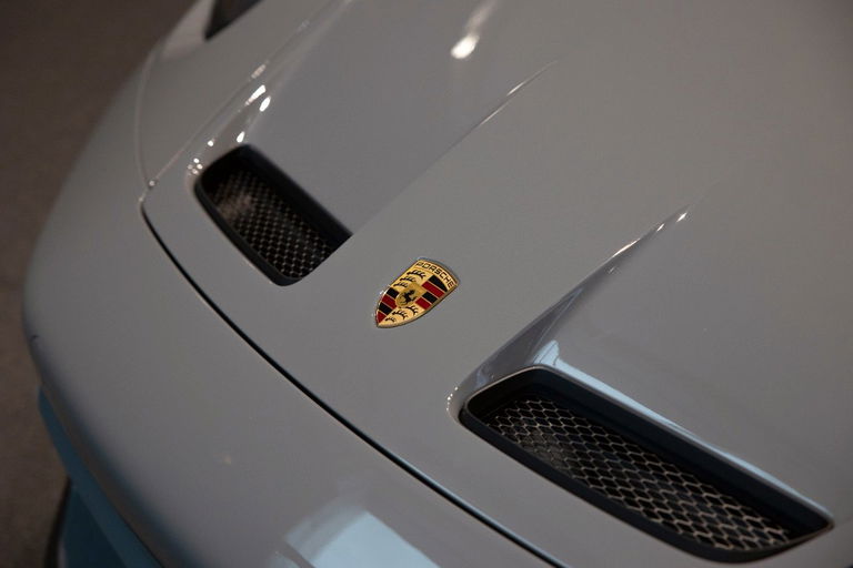 Porsche 992 GT3 Touring