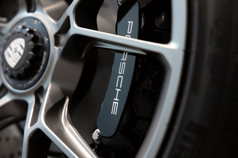 Porsche 992 GT3 Touring