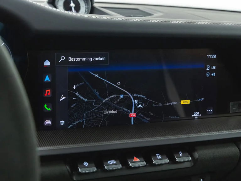 Porsche 992 Carrera 4 GTS