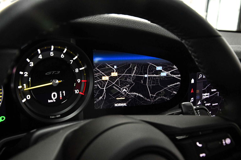 Porsche 992 GT3 Touring