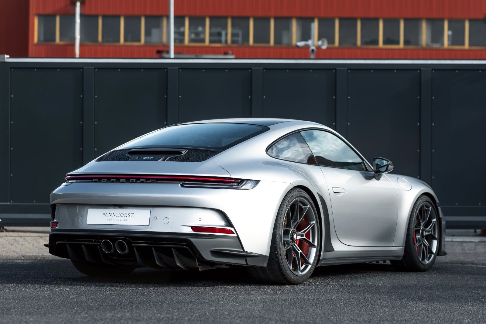 Porsche 992 GT3 Touring 2021 - elferspot.com - Marketplace for Porsche ...