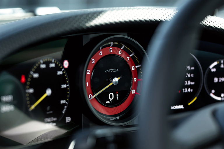 Porsche 992 GT3 Touring