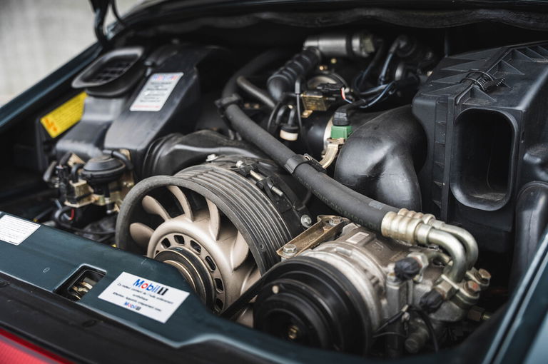 Porsche 993 Carrera 4