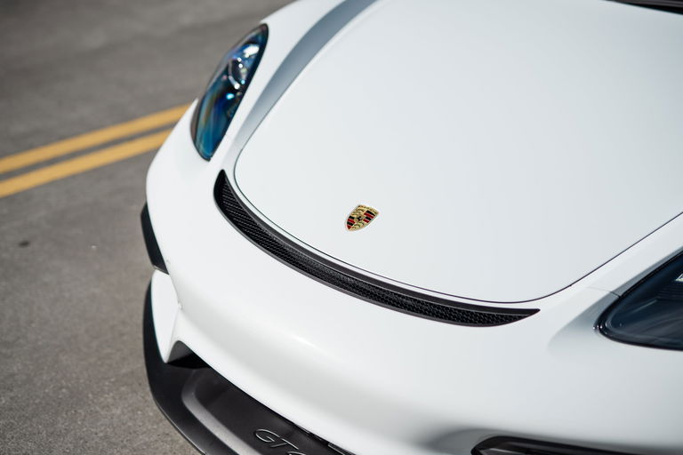 Porsche 718 Cayman GT4