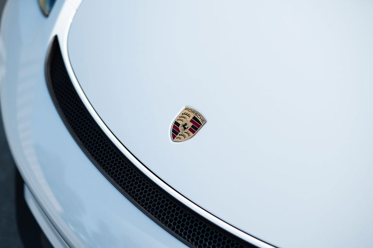 Porsche 718 Cayman GT4