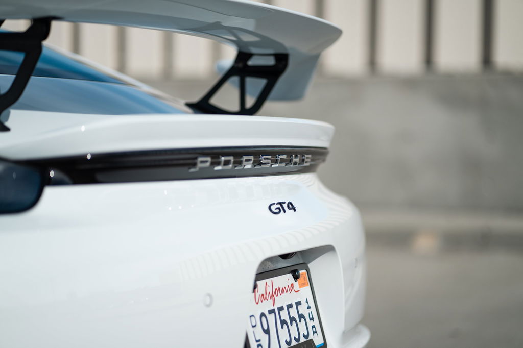 Porsche 718 Cayman GT4